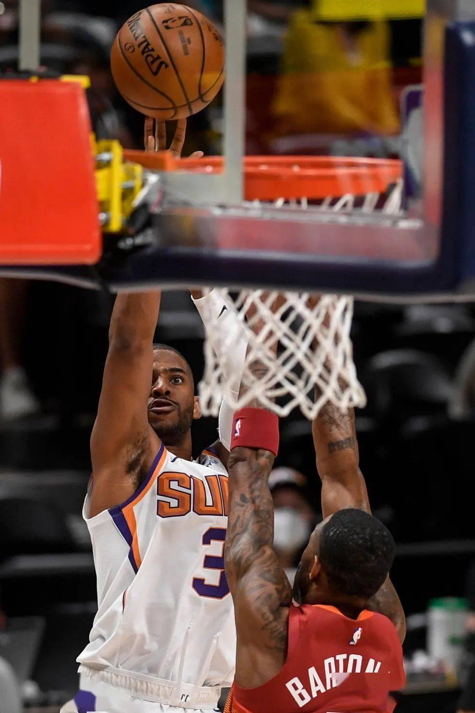 包含国际比赛日体能课后，菲尼克斯太阳回应争议备战全明星赛，底气十足，赛程密集仍需轮换的词条