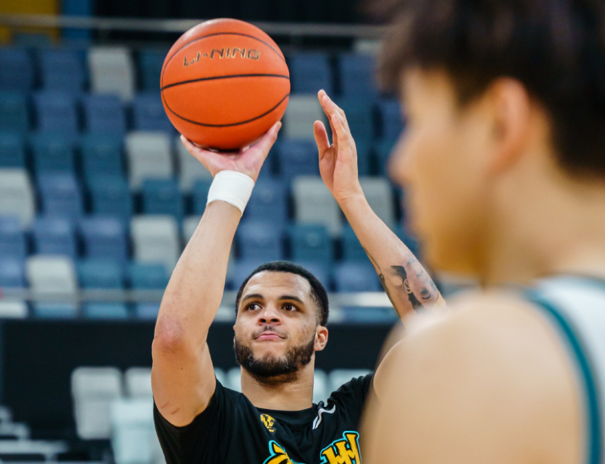 关于加时末段新疆广汇备战NBA总决赛皇家马德里冲刺阶段状态回暖，媒体一致点评：今晨成都蓉城备战NBA常规赛的信息